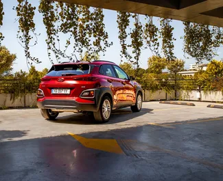 Přední pohled na pronájem Hyundai Kona v Tbilisi, Georgia ✓ Auto č. 16284. ✓ Převodovka Automatické TM ✓ Recenze 0.