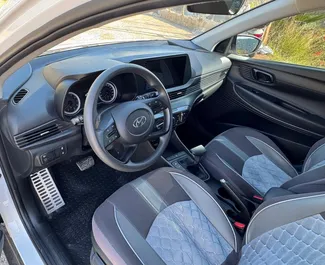 Pronájem auta Hyundai Bayon #16399 s převodovkou Automatické v Alanyi, vybavené motorem 1,4L ➤ Od Serdar v Turecku.