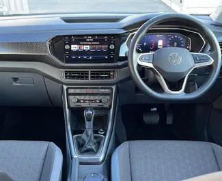 Automobilio nuoma Volkswagen T-Cross #14387 su Automatinis pavarų dėže Limasolyje, aprūpintas 1,0L varikliu ➤ Iš Aleksandras Kipre.