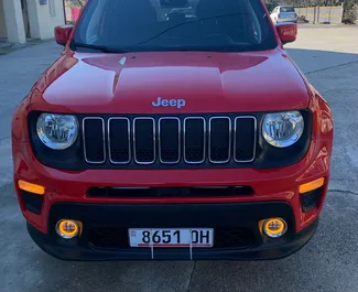 Vue de face d'une location Jeep Renegade à Kutaisi, Géorgie ✓ Voiture #16184. ✓ Automatique TM ✓ 0 avis.