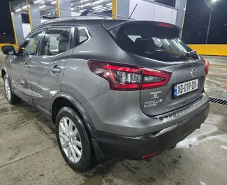 Pronájem Nissan Rogue. Auto typu Komfort, Crossover k pronájmu v Gruzii ✓ Vklad 810 GEL ✓ Možnosti pojištění: TPL, Bez vkladu.