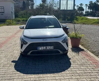 Přední pohled na pronájem Hyundai Bayon v Alanyi, Turecko ✓ Auto č. 16400. ✓ Převodovka Automatické TM ✓ Recenze 0.
