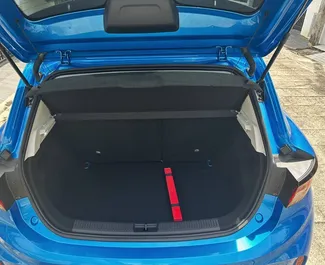 Motor Hybridní 1,5L MG 3 2025 k pronájmu na letišti Phuket.
