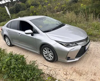 Auto rentimine Toyota Corolla Sedan #16204 Automaatne Podgorica lennujaamas, varustatud 1,5L mootoriga ➤ Yanlt Montenegros.