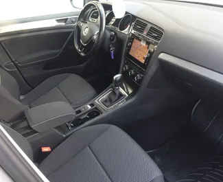 Prenájom auta Volkswagen Golf 7 2018 v v Čiernej Hore, s vlastnosťami ✓ palivo Diesel a výkon 116 koní ➤ Od 21 EUR za deň.