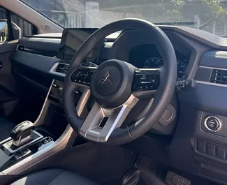 Hybride 1,6L Moteur de Mitsubishi Xpander Cross 2026 à louer à l'aéroport de Phuket.