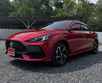 Motor Benzín 1,5L MG 5/GT 2024 k pronájmu na letišti Phuket.
