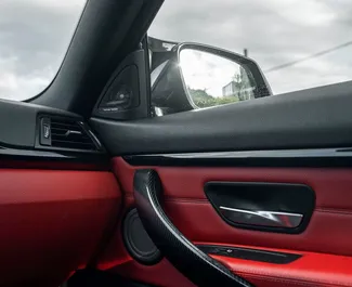 일일 20km의 주행 제한이 있는 트빌리시에서에서 대여 가능한 BMW 428i Gran Coupe 2013.
