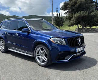 Арендуйте Mercedes-Benz GLS-Class 2019 в Грузии. Топливо: Бензин. Мощность: 367 л.с. ➤ Стоимость от 230 GEL в сутки.