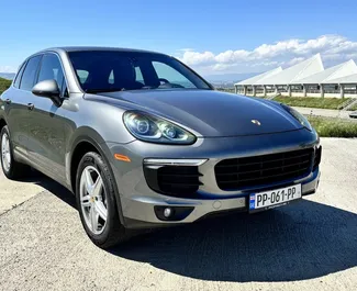Арендуйте Porsche Cayenne 2018 в Грузии. Топливо: Бензин. Мощность: 300 л.с. ➤ Стоимость от 190 GEL в сутки.