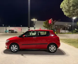 Skoda Fabia – samochód kategorii Ekonomiczny na wynajem w Albanii ✓ Depozyt 100 EUR ✓ Ubezpieczenie: OC.