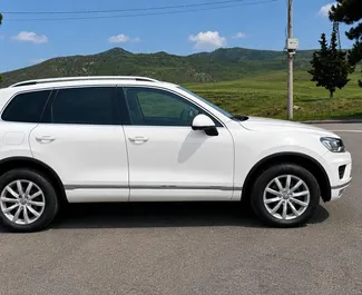 Прокат машины Volkswagen Touareg №16575 (Автомат) в Тбилиси, с двигателем 3,6л. Бензин ➤ Напрямую от Лаша в Грузии.