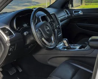 Jeep Grand Cherokee 2020 – прокат от собственников в Тбилиси (Грузия).