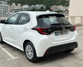 Hibrīds 1,5L dzinējs Toyota Yaris 2023 nomai Rafailovici.