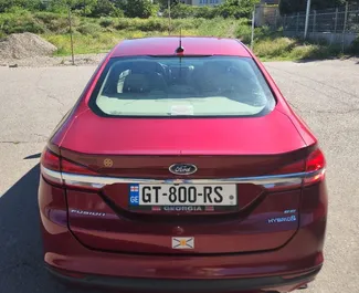 Ford Fusion Sedan 2018, Tiflis'te için kiralık, sınırsız kilometre sınırı ile.