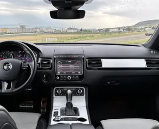 Volkswagen Touareg 2018 – прокат от собственников в Тбилиси (Грузия).