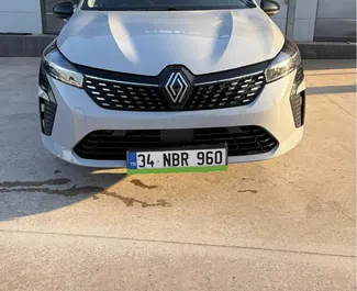 Benzin 1,0L Motor von Renault Clio 5 2025 zur Miete am Flughafen Antalya.
