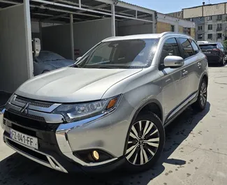Araç Kiralama Mitsubishi Outlander #16594 Otomatik Tiflis'te, L motor ile donatılmış ➤ Lasha tarafından Gürcistan'da.