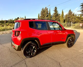Jeep Renegade 2019 araç kiralama Gürcistan'da, ✓ Benzin yakıt ve 180 beygir gücü özellikleriyle ➤ Günde başlayan fiyatlarla 110 GEL.