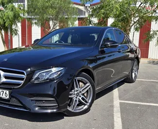Noleggio auto Mercedes-Benz E300 #16602 Automatico a Larnaca, dotata di motore 2,9L ➤ Da Maxim a Cipro.
