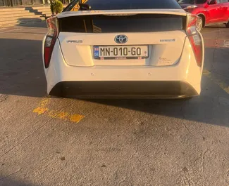 Benzinas 1,8L variklis Toyota Prius 2017 nuomai Tbilisyje.