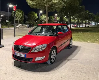 Wynajmij Skoda Fabia 2013 w Albanii. Paliwo: Diesel. Moc:  KM ➤ Koszt od 29 EUR za dobę.