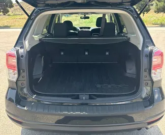 Subaru Forester 2017 для аренды в Тбилиси. Лимит пробега 250 км/день.