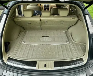 Арендуйте Infiniti QX70 2019 в Грузии. Топливо: Бензин. Мощность: 368 л.с. ➤ Стоимость от 110 GEL в сутки.
