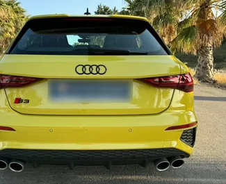 Benzinas 2,0L variklis Audi S3 2022 nuomai Alikantėje.