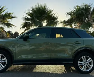 Pronájem Audi Q2. Auto typu Komfort, SUV k pronájmu ve Španělsku ✓ Vklad 500 EUR ✓ Možnosti pojištění: TPL.