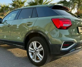 Motor Benzín 2,0L Audi Q2 2023 k pronájmu v Alicante.