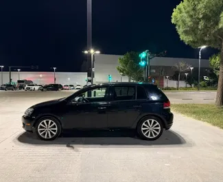 Wynajmij Volkswagen Golf 6 2013 w Albanii. Paliwo: Diesel. Moc:  KM ➤ Koszt od 34 EUR za dobę.