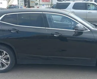 Benzin 2,0L Motor von BMW X2 2018 zur Miete in Tiflis.