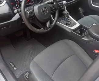 Toyota Rav4 2021 zur Miete verfügbar in Tiflis, mit Kilometerbegrenzung unbegrenzte.
