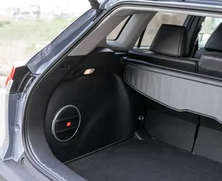 Toyota Corolla Cross 2024 mit Antriebssystem Frontantrieb, verfügbar in Tiflis.