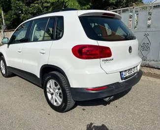 Mietwagen Volkswagen Tiguan 2016 in Georgien, mit Benzin-Kraftstoff und 180 PS ➤ Ab 120 GEL pro Tag.