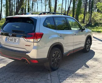 Subaru Forester 2022 disponible para alquilar en Kutaisi, con límite de millaje de ilimitado.
