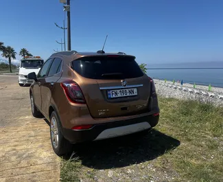 Vermietung Buick Encore. Komfort, Crossover Fahrzeug zur Miete in Georgien ✓ Kaution Keine Kaution ✓ Versicherungsoptionen KFZ-HV, TKV, VKV Komplett, Insassen, Diebstahlschutz.