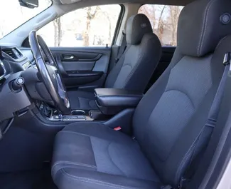 Chevrolet Traverse 2017 auto rentimine Gruusias, sisaldab ✓ Bensiin kütust ja 196 hobujõudu ➤ Alates 80 GEL päevas.