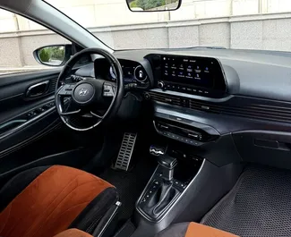Benzin 1,4L Motor von Hyundai Bayon 2023 zur Miete in Almaty.