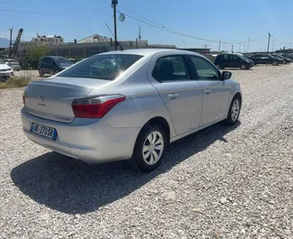 Verhuur Citroen Elysee. Economy, Comfort Auto te huur in Albanië ✓ Borg van Borg van 100 EUR ✓ Verzekeringsmogelijkheden TPL, FDW, Buitenland, Jonge.