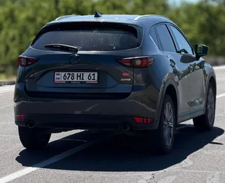 Mazda CX-5 2020 için kiralık Benzin 2,5L motor, Erivan'da.