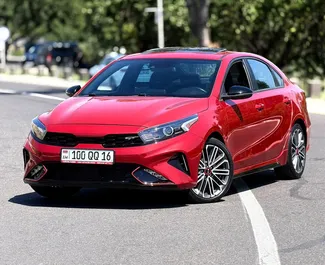 Kia Forte 2021 araç kiralama Ermenistan'da, ✓ Benzin yakıt ve 163 beygir gücü özellikleriyle ➤ Günde başlayan fiyatlarla 57 USD.