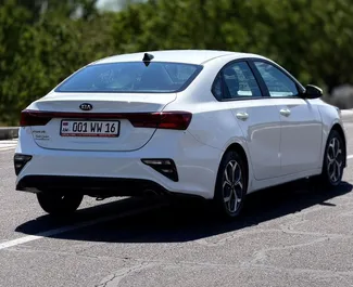 Kia Cerato kiralama. Ekonomi, Konfor Türünde Araç Kiralama Ermenistan'da ✓ Depozito 200 USD ✓ TPL, CDW, FDW, Yurtdışı, Genç, Depozito Yok sigorta seçenekleri.