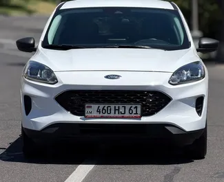 Ford Escape kiralama için Ermenistan'da iç mekanı. Harika bir 5 koltuklu araba, Otomatik şanzıman ile.
