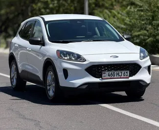 Ford Escape 2022 araç kiralama Ermenistan'da, ✓ Benzin yakıt ve 187 beygir gücü özellikleriyle ➤ Günde başlayan fiyatlarla 83 USD.