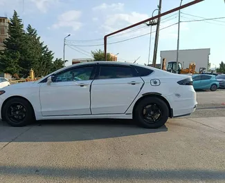 Mietwagen Ford Fusion Sedan 2015 in Georgien, mit Benzin-Kraftstoff und 180 PS ➤ Ab 59 GEL pro Tag.