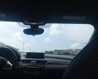 BMW X2 2018 mit Antriebssystem Allradantrieb, verfügbar in Tiflis.