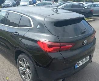 BMW X2 2018 zur Miete verfügbar in Tiflis, mit Kilometerbegrenzung unbegrenzte.