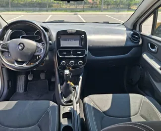 Wynajmij Renault Clio 4 2019 w Czarnogórze. Paliwo: Diesel. Moc: 75 KM ➤ Koszt od 25 EUR za dobę.